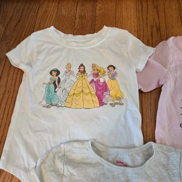 Girls size 3T Bundle of 6 Disney shirts - Picture 4 of 9